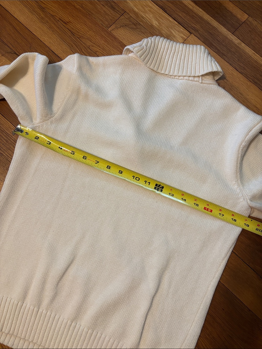 Lauren Ralph Lauren Cream Shawl-Collar V-Neck Toggle Sweater - Picture 5 of 6